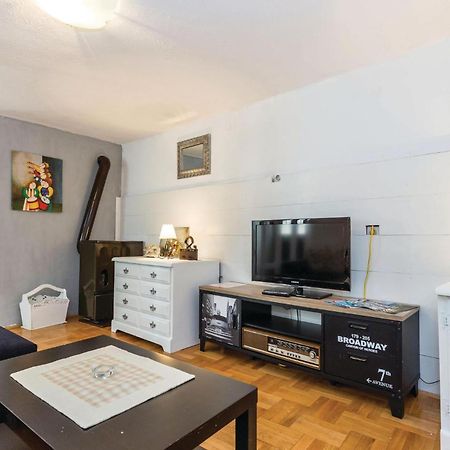 Amazing Apartment In Novi Vinodolski With Wifi Esterno foto