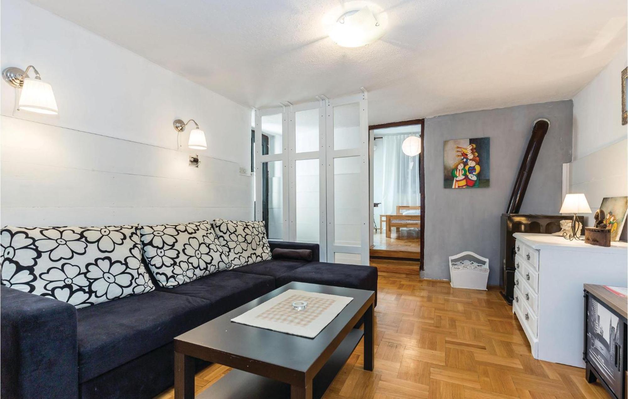 Amazing Apartment In Novi Vinodolski With Wifi Esterno foto